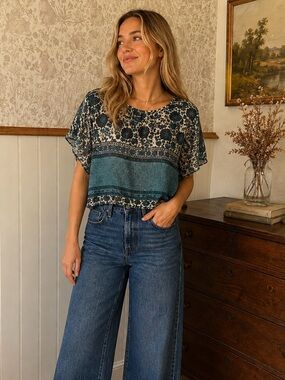Show Me Your‎ Mumu Teal Floral Band Print Crop Top